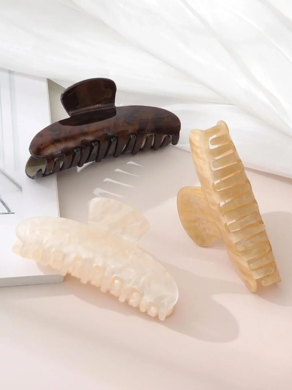 3PCS Non-Slip Acrylic Hair Claw Clips - Strong Hold Barrettes for All Hair Types
